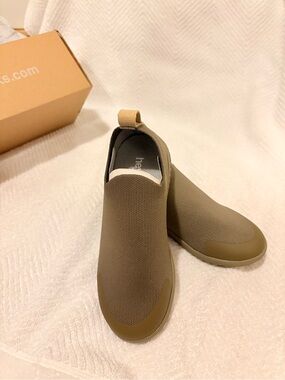 Kids Slip-On Knit Sneakers in Olive Green